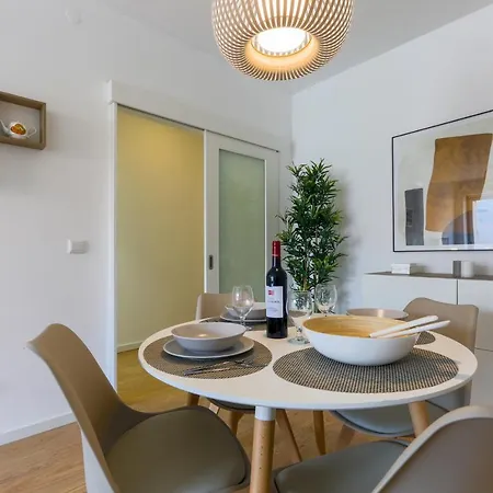 Apartment Trindade Family W/ Parking Place Porto